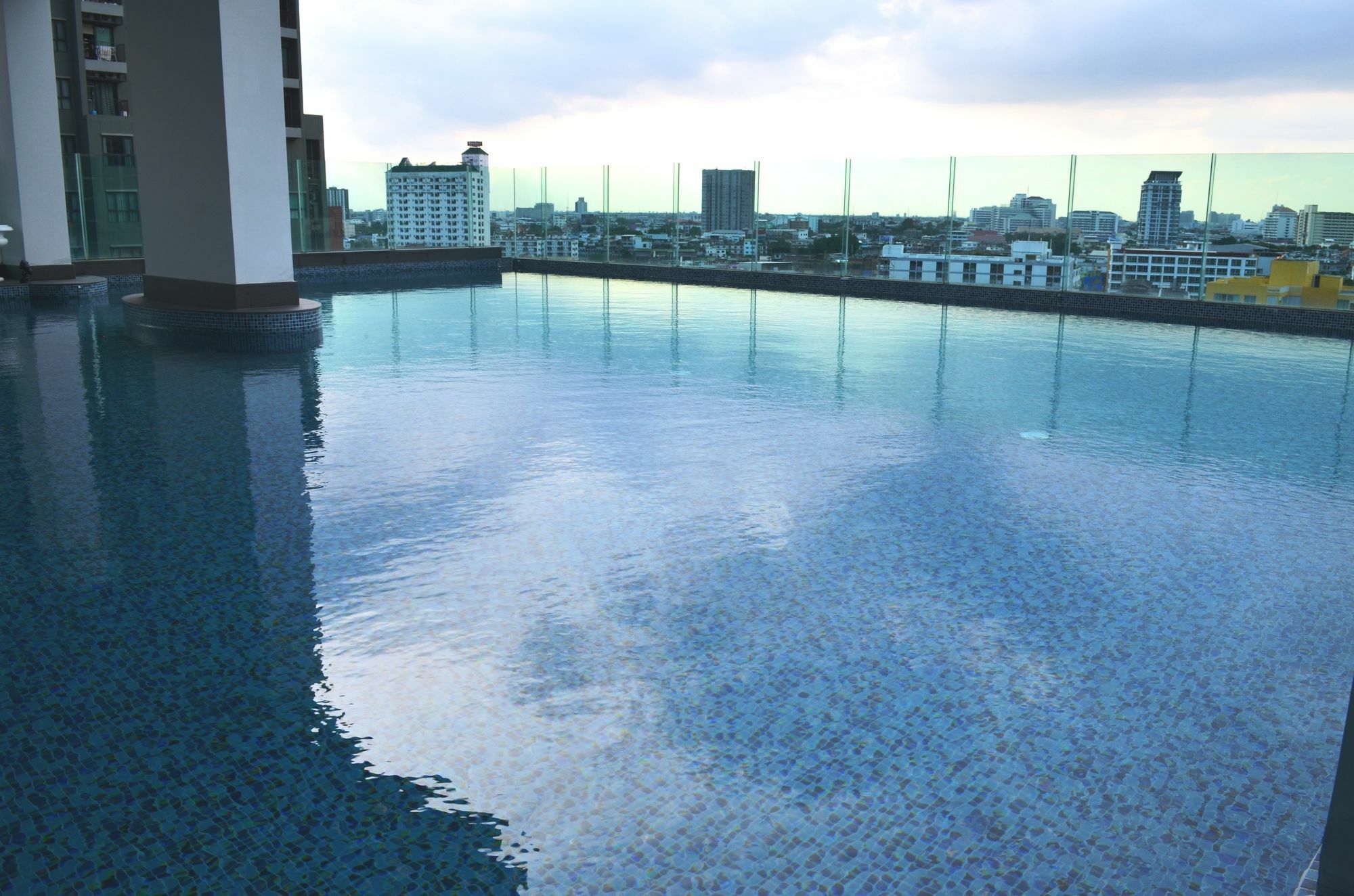 Wooden Suites Bangkok Kültér fotó